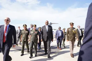 Chùm ảnh: Bộ trưởng Quốc phòng Mỹ đến Campuchia