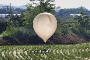 Hàn Quốc: Bóng bay chở rác từ Triều Tiên có ký sinh trùng