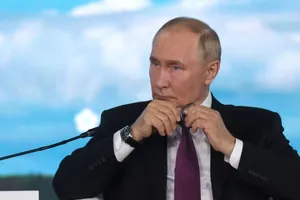 Ông Putin: Ukraine sai lầm khi đánh Kursk 