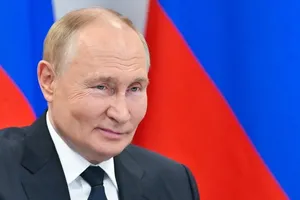 Điện Kremlin phản ứng việc ứng viên tổng thống Mỹ nhắc tên ông Putin trong phiên tranh luận