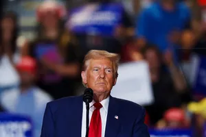 FBI: Iran đánh tiếng muốn gửi tài liệu tranh cử của ông Trump cho phía ông Biden