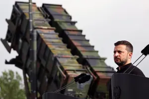 Ukraine tranh cãi bài toán xuất khẩu vũ khí giữa lúc chiến sự