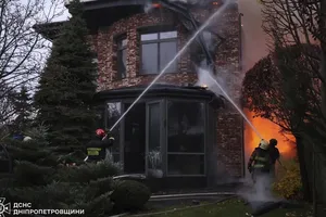 Ông Putin công bố kế hoạch sản xuất hàng loạt tên lửa siêu thanh Oreshnik