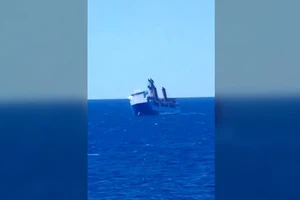 VIDEO: Khoảnh khắc trước khi tàu Nga chìm ở Địa Trung Hải