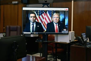 Ông Trump bị tuyên án liên quan vụ chi tiền ‘bịt miệng’