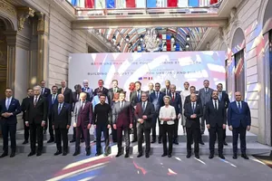 ‘Liên minh tự nguyện’ châu Âu họp, nhất trí siết trừng phạt Nga