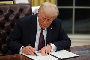 Ông Trump ký sắc lệnh cho phép các bộ chuyển khỏi thủ đô