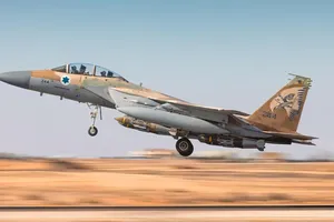 Israel không kích Yemen, đáp trả cuộc tấn công của Houthis