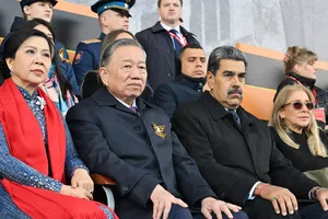 Ảnh, Video: Tổng bí thư Tô Lâm và đoàn Việt Nam dự lễ duyệt binh Ngày Chiến thắng ở Nga