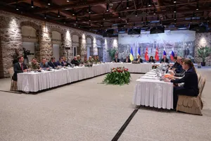 Đàm phán Nga-Ukraine kết thúc sau hai giờ làm việc