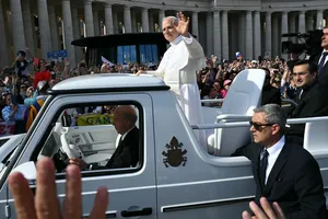 Giáo hoàng Leo XIV nhậm chức tại Quảng trường Thánh Peter ở Vatican