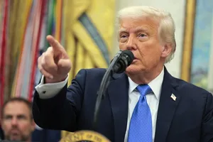 Ông Trump: Ông Putin đang ‘đùa với lửa’