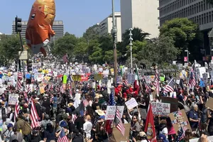 Biểu tình ở Mỹ: Hàng trăm nghìn người, 2.000 cuộc, khắp 50 bang 