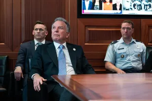 Các lá bài ‘vừa đánh vừa xoa’ của Mỹ với Iran về hạt nhân