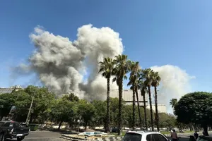 Israel không kích trụ sở bộ quốc phòng, dinh tổng thống Syria 