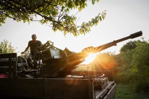 Chiến sự Nga - Ukraine 2-8: Ukraine tổng kết tháng ‘đỏ lửa’ trên tiền tuyến; Phó Chủ tịch Hạ viện Nga lên tiếng việc ông Trump điều tàu ngầm hạt nhân 