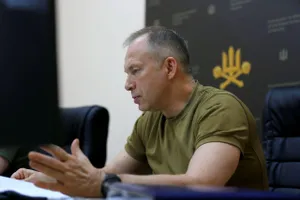 Tổng tư lệnh Ukraine kêu gọi Tổng thống Zelensky cấp bách huy động lực lượng