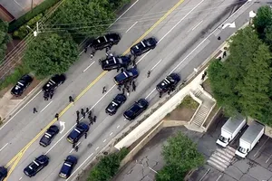 Náo loạn xả súng tại Trung tâm Kiểm soát và Phòng ngừa Dịch bệnh Mỹ, liên quan vaccine COVID-19