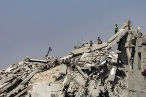 Israel ném bom TP Gaza, Lãnh đạo Hamas đến Ai Cập cứu vãn đàm phán ngừng bắn