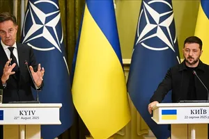 Tổng thư ký NATO đến Kiev, nói về ‘đảm bảo an ninh hai tầng’ cho Ukraine 