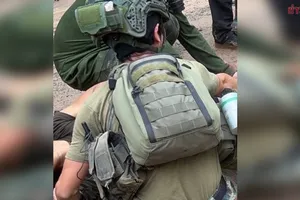 Binh sĩ Thái bị mất chân do giẫm phải mìn tại biên giới Thái Lan - Campuchia