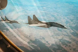 Ba Lan điều máy bay chiến đấu bảo vệ không phận khi Nga không kích dồn dập Ukraine