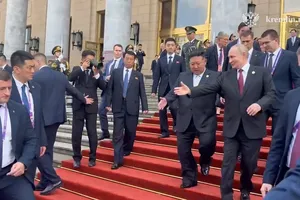 VIDEO: Ông Putin và ông Kim gặp song phương tại Trung Quốc