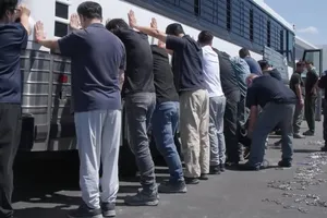 Hàn Quốc sẽ điều máy bay hồi hương 300 lao động bị bắt ở Mỹ 