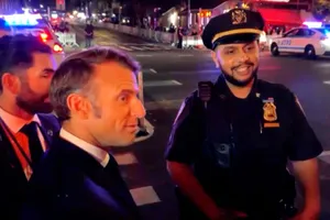 VIDEO: Ông Macron gọi cho ông Trump khi đường bị chặn ở New York