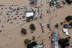 Lũ lụt diễn tiến nguy hiểm ở 10 tỉnh Thái Lan và 8 bang Malaysia 