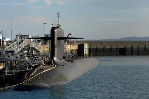 Pháp điều tra vụ 5 UAV xuất hiện ở căn cứ tàu ngầm hạt nhân 