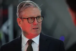 Thủ tướng Starmer nêu tên binh sĩ Anh thiệt mạng ở Ukraine