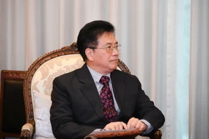 Trung Quốc lên tiếng vụ vũ khí bị Bangkok thu giữ, cử đặc phái viên đến Campuchia và Thái Lan hoà giải 