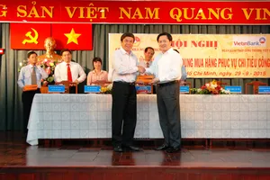 Triển khai thẻ tín dụng phục vụ chi tiêu công