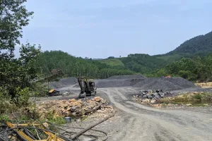 Thừa Thiên - Huế: Mỏ đá hoạt động 'bất chấp' chính quyền