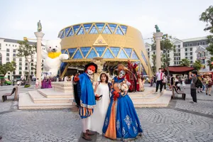 Giá vé máy bay đắt đỏ làm khó du lịch nội địa