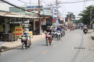 Tuyến đường huyết mạch kết nối Bình Chánh-Hóc Môn sắp mở rộng lên 30 m