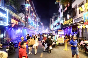 Du lịch đêm, phải thay đổi tư duy!