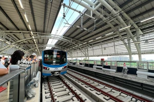 TP.HCM bàn cách làm 220 km đường sắt đô thị