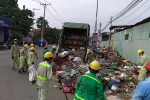 TP.HCM sẽ thu gom rác như thế nào trong những ngày Tết Nguyên đán?