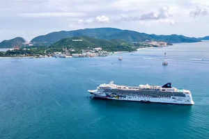 Du thuyền quốc tế hủy lịch đến Nha Trang vì không thể cập bến