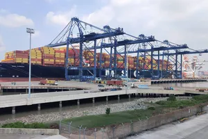 Việt Nam phải tận dụng thế mạnh trời cho để phát triển cảng biển