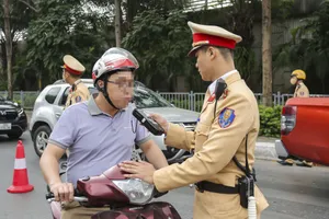 Đề nghị tiếp tục cấm tuyệt đối nồng độ cồn khi lái xe 