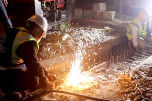 Cấm đường xuyên đêm, sửa chữa khe co giãn đường Vành đai 3 Hà Nội