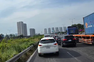 Làm sao để vừa thi công, vừa khai thác cao tốc TP.HCM - Long Thành - Dầu Giây?