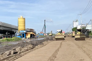 Khẩn trương di dời điện cao thế nút giao Tân Vạn, đồng bộ đường Vành đai 3 TP.HCM