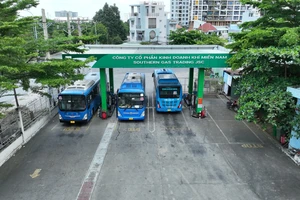 Sở Xây dựng TP.HCM: Không có việc gần 500 xe buýt nguy cơ dừng hoạt động