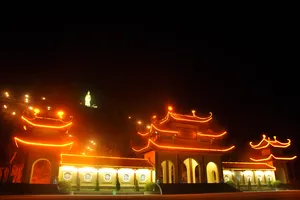 Ngôi chùa có chính điện lớn nhất Việt Nam