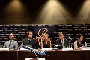 Máy bay Malaysia rơi và lý lẽ của các luật sư