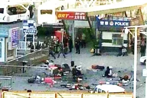 Nổ lớn tại nhà ga ở Tân Cương